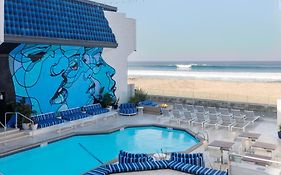 Blue Sea Beach Hotel in San Diego